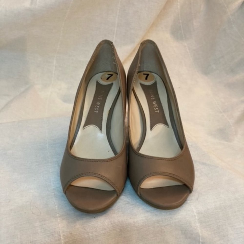 Nine West Peep Toe Pump - Beige